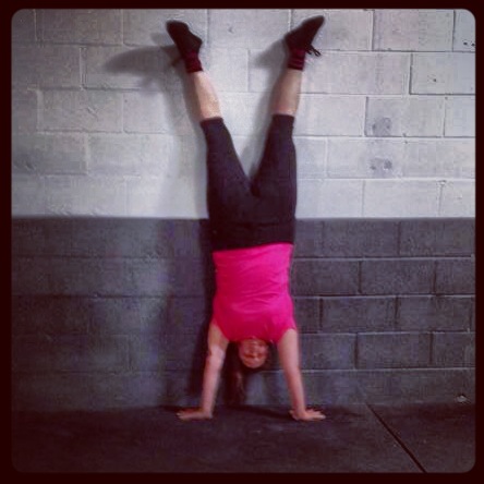 handstand_amber